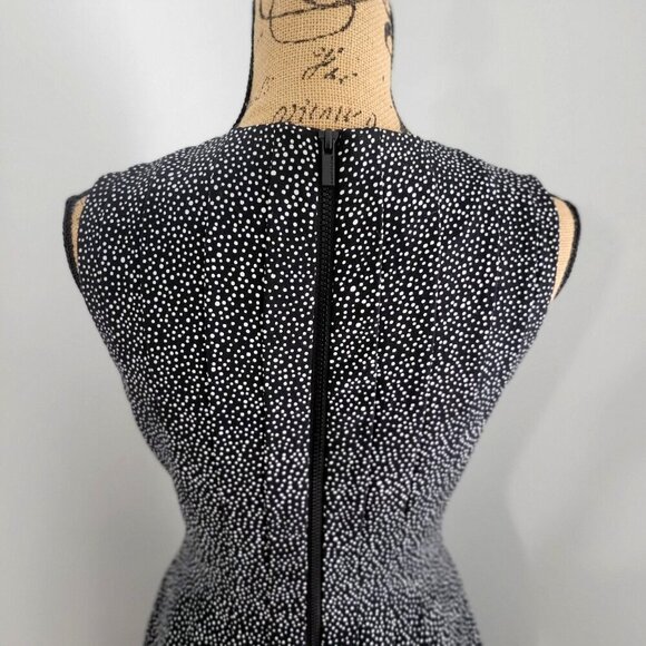 Anne Klein Women's Sleeveless Vertical Seamed Fit & Flare Printed Dress-US 4 - Picture 7 of 11